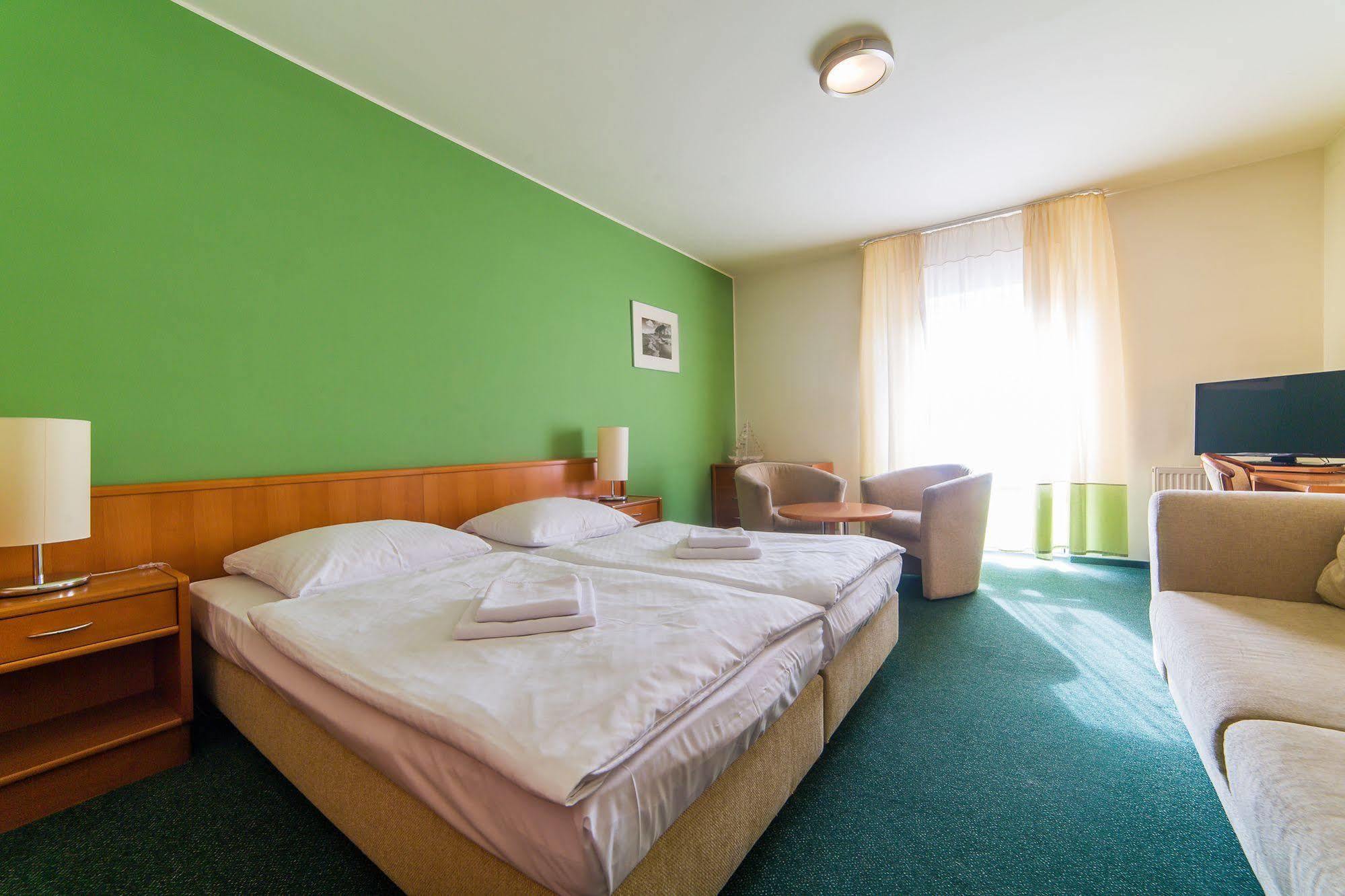 Taaakaryba Bed and Breakfast Kołobrzeg Exteriör bild